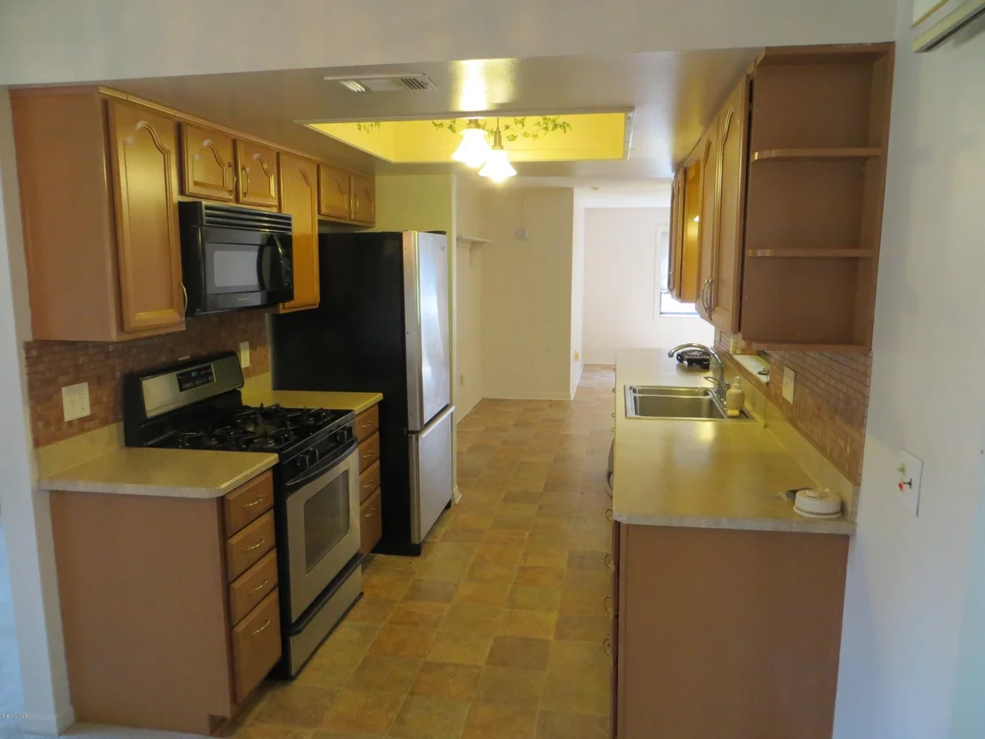 Photo of 947 Pineland Drive
