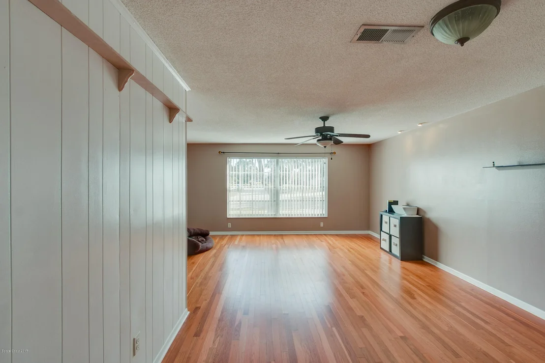 Photo of 1059 La Paloma Drive