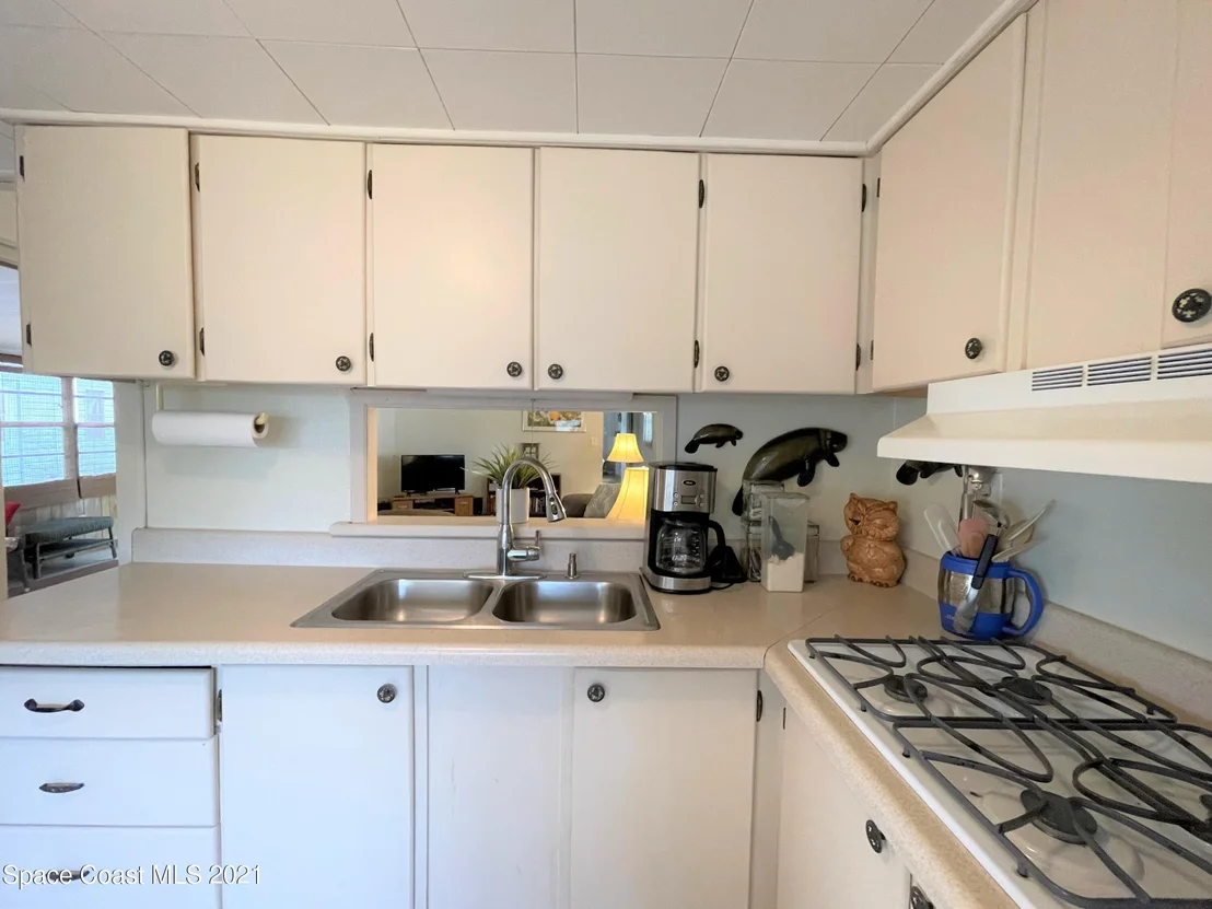 Photo of 735 Barefoot Boulevard