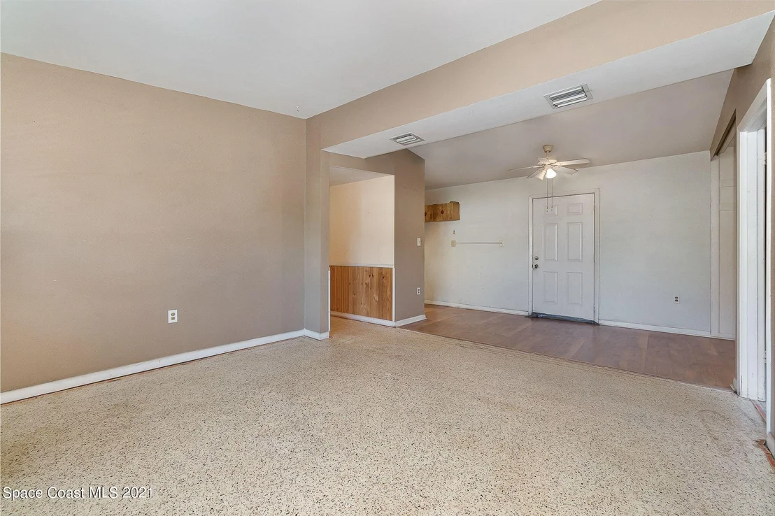 Photo of 705 Thomas Avenue