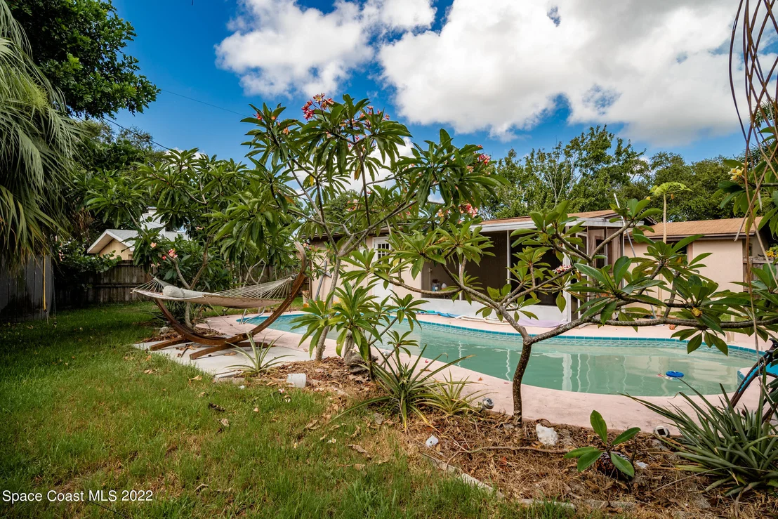 Photo of 847 Clarke Avenue