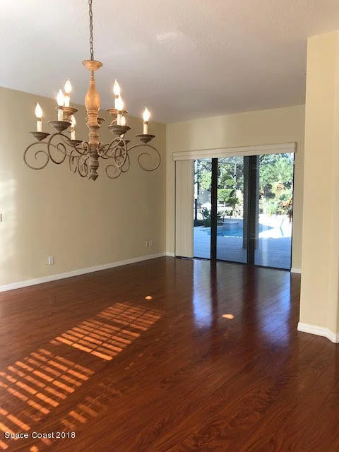 Photo of 5887 Arlington Circle