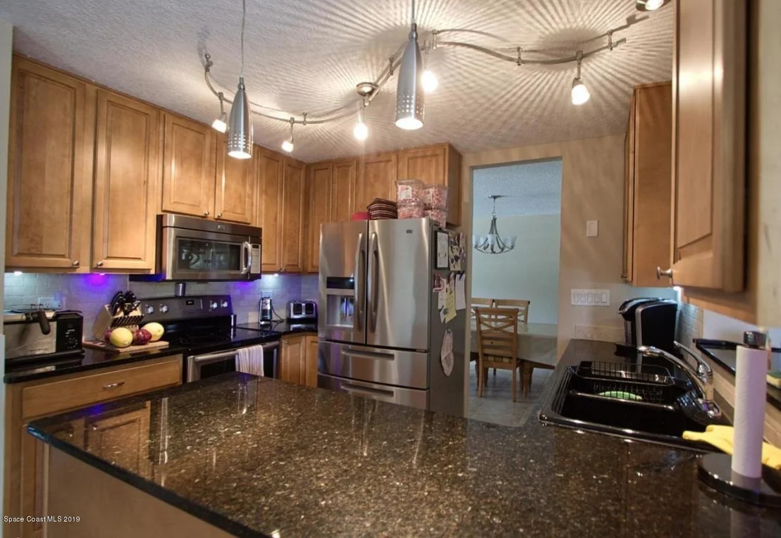 Photo of 601 Edgewood Drive