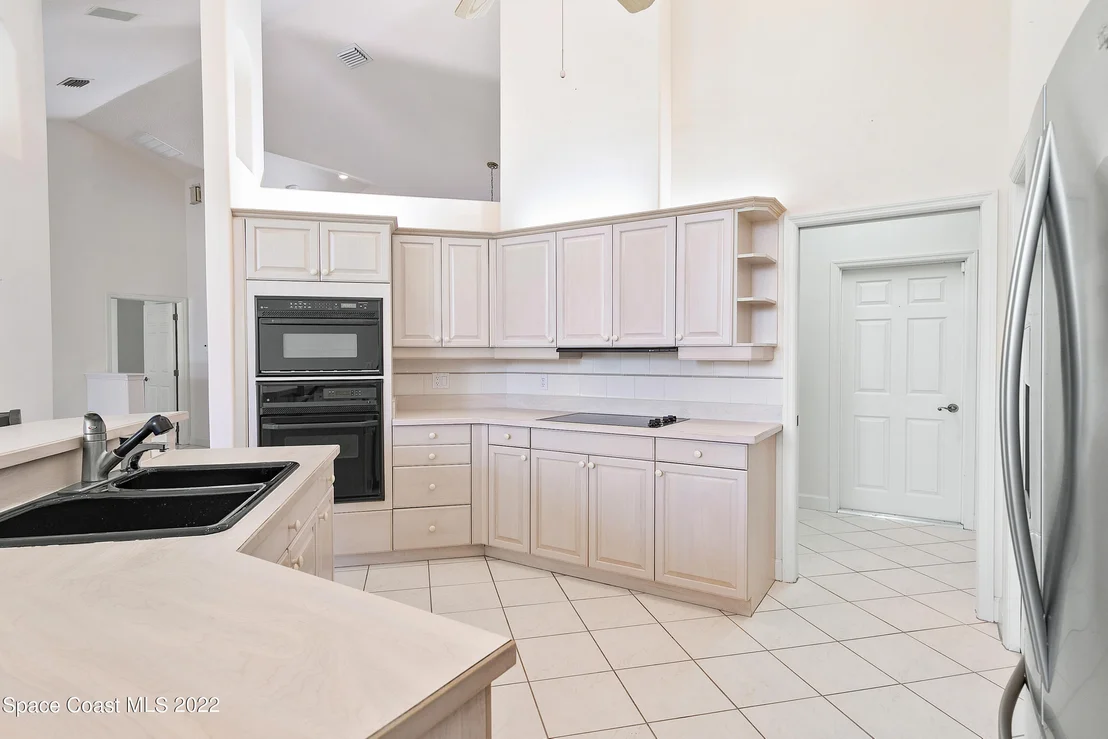 Photo of 974 Wildwood Drive