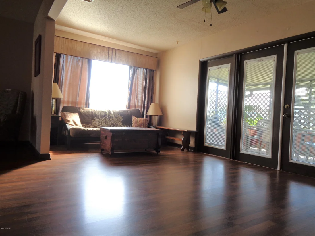 Photo of 1232 Dawn Street NE
