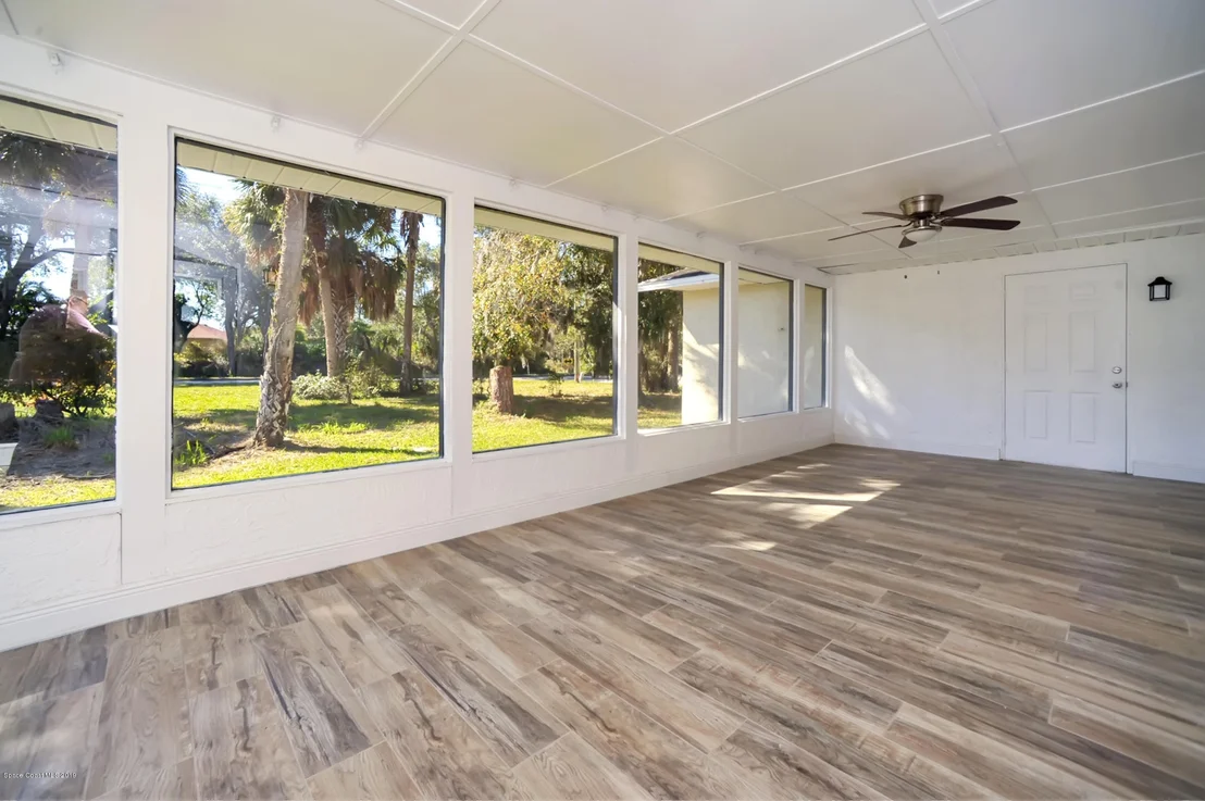Photo of 1141 Fairlawn Drive