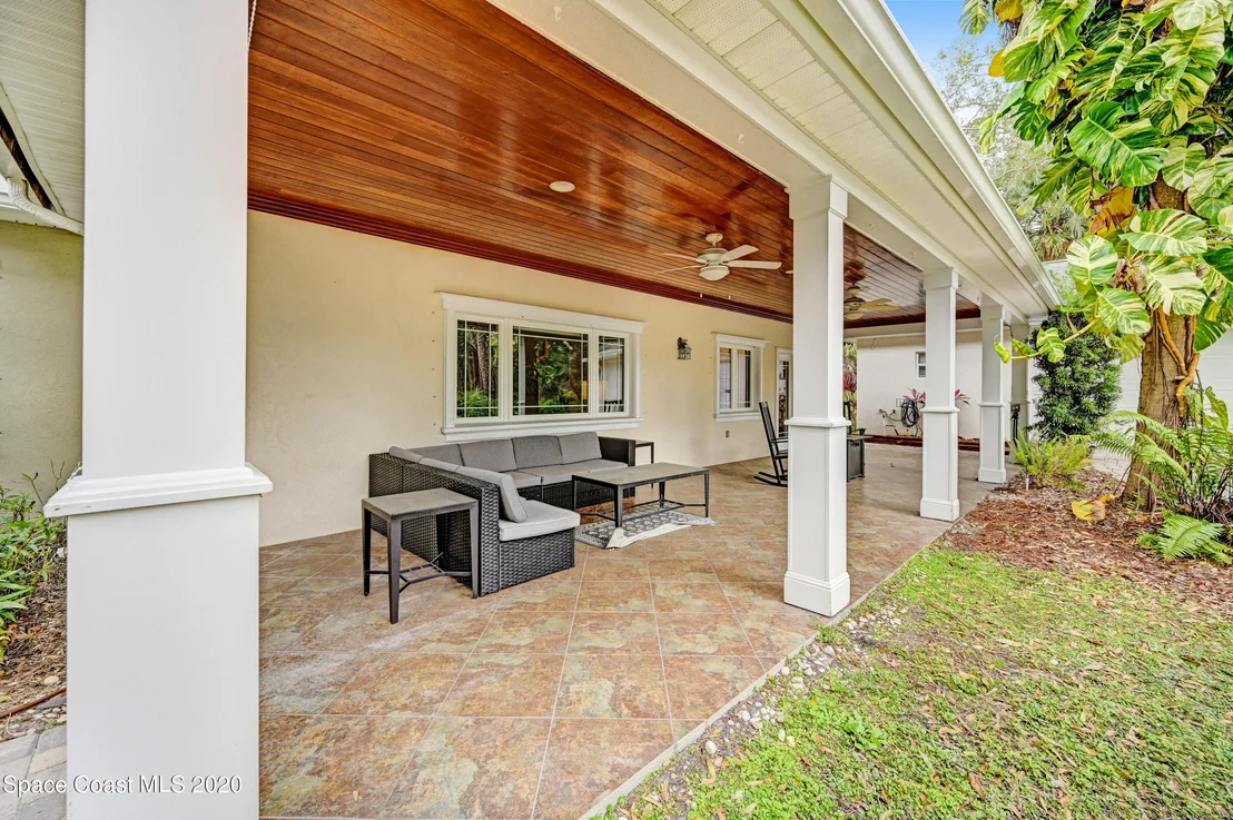 Photo of 6420 South Drive