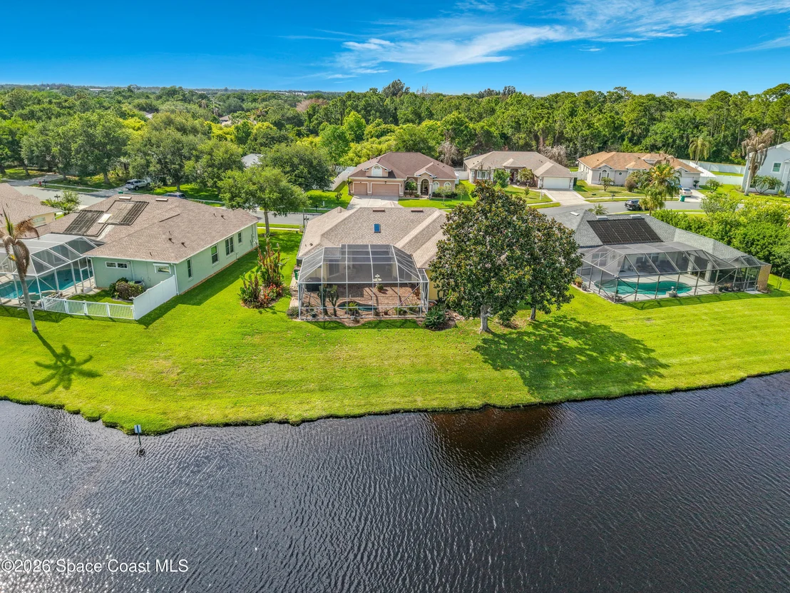 Photo of 1670 Whitman Drive