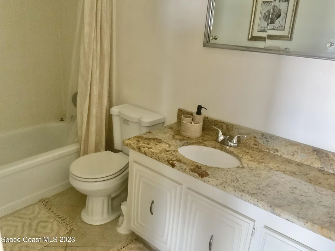 Photo of Unit 708 at 877 N Highway A1a