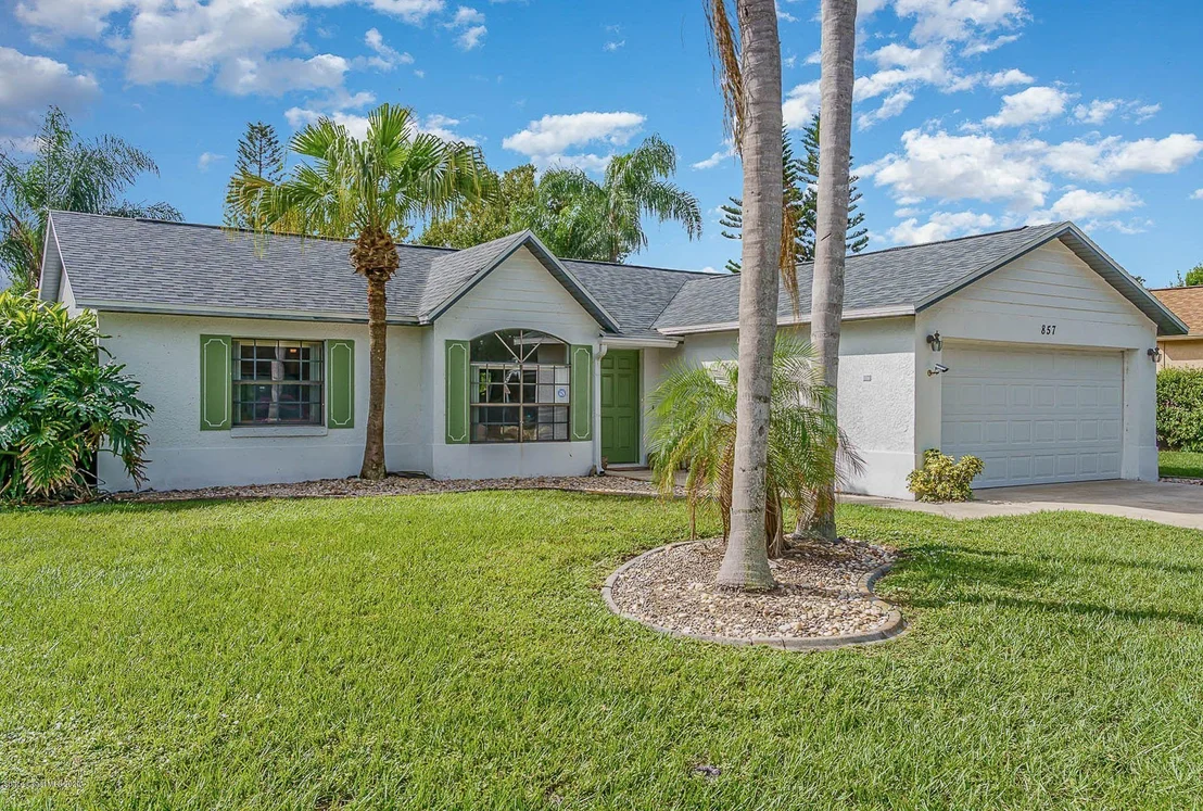 Photo of 857 Spirea Drive