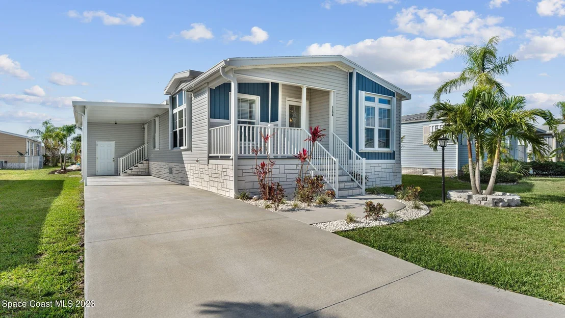 Photo of 1104 Tequesta Drive