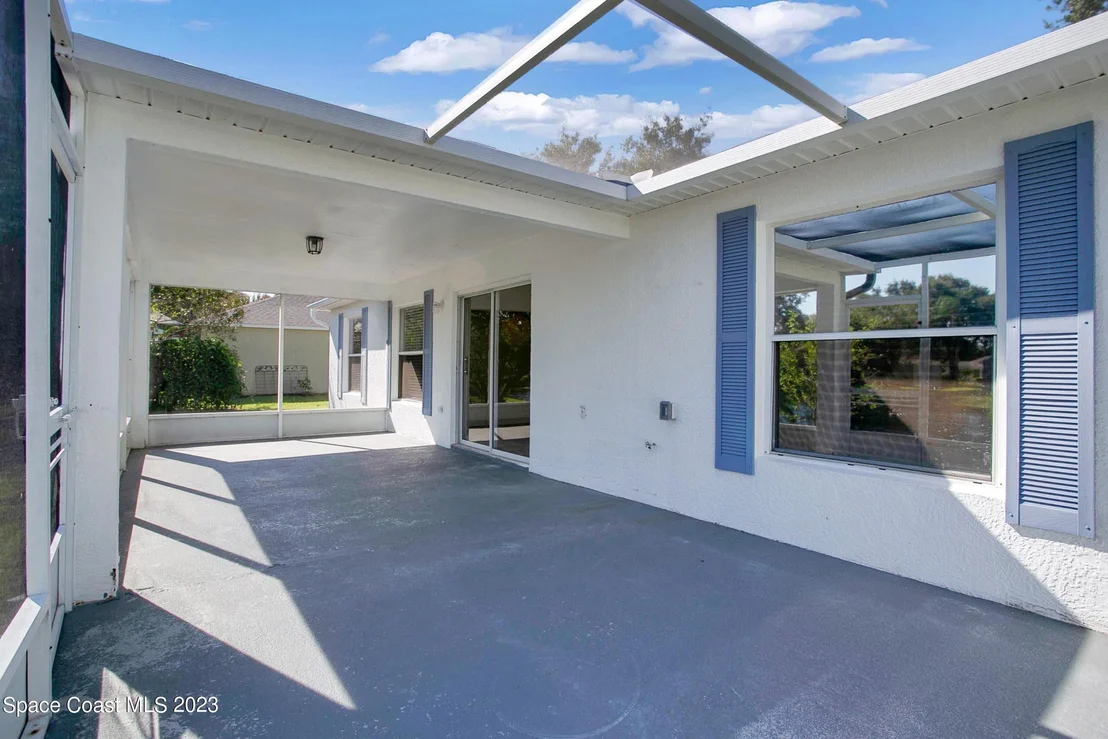 Photo of 1019 Jacaranda Circle