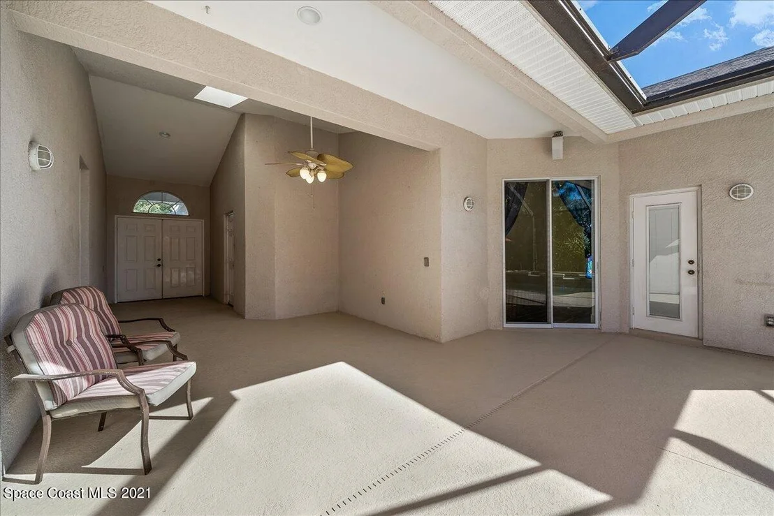 Photo of 293 Pebble Hill Way