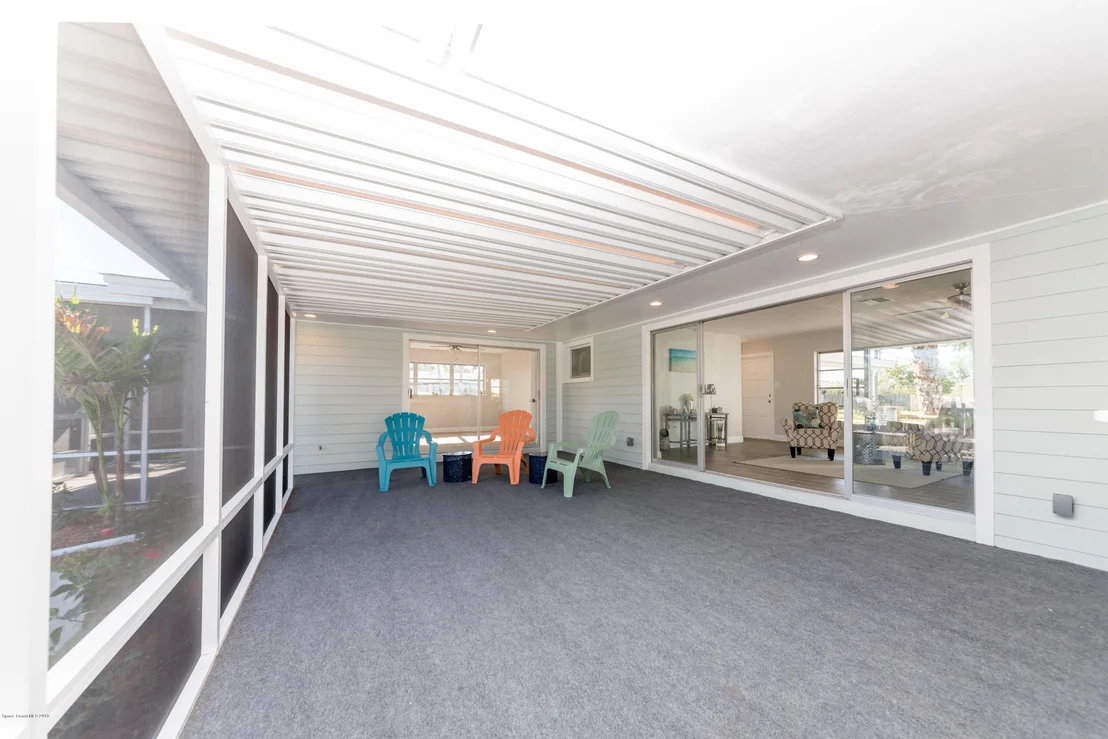 Photo of 405 Cardinal Drive