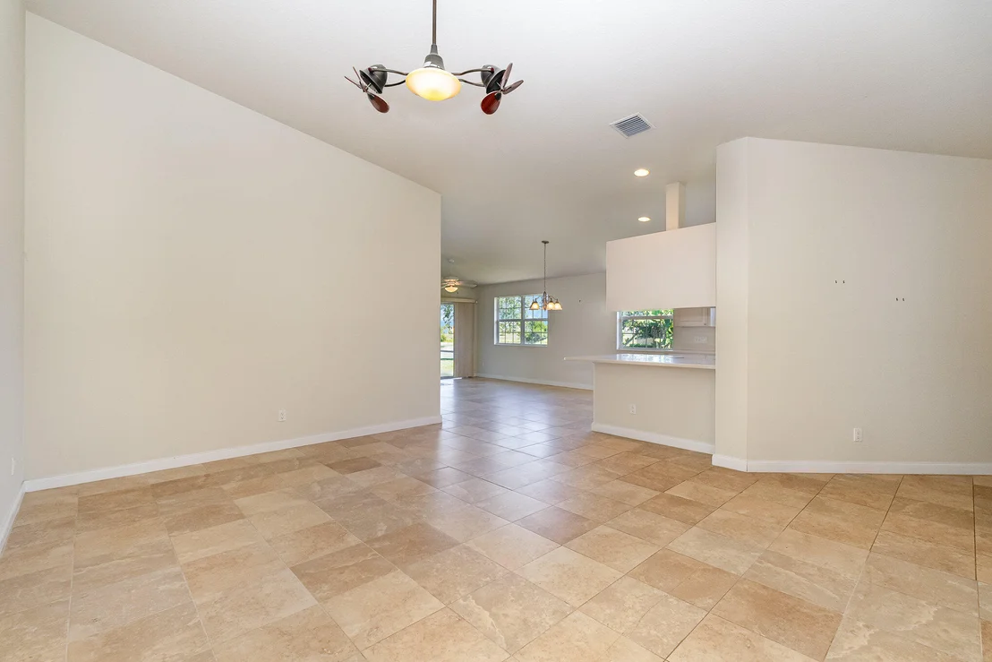 Photo of 3492 Hyperion Way SE