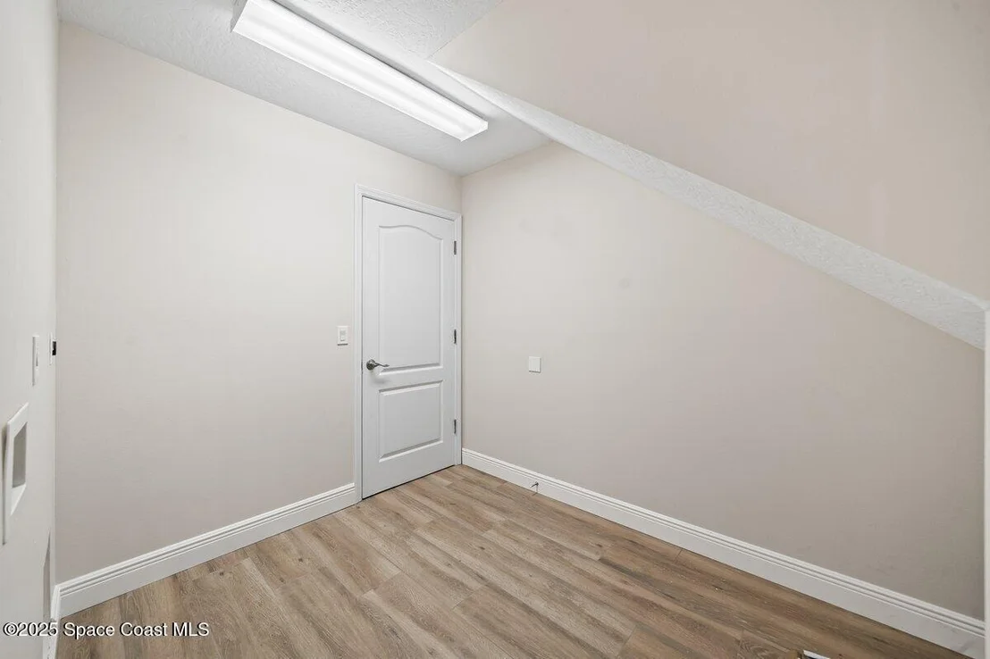 Photo of 5863 Newbury Circle