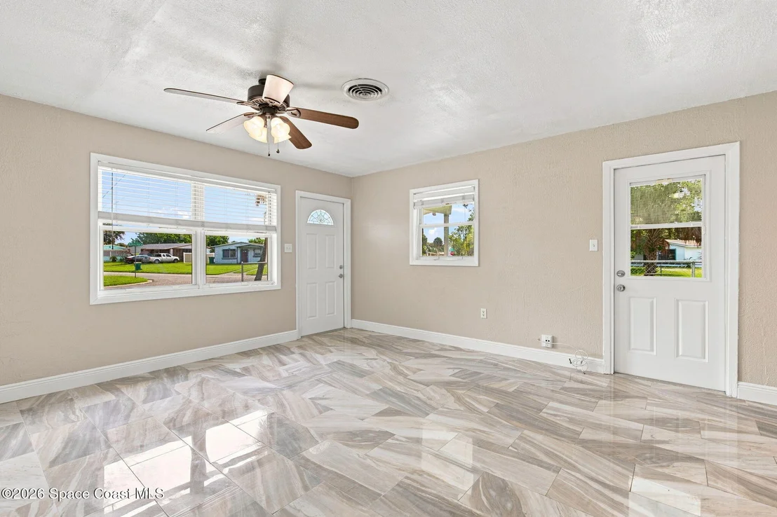 Photo of 2267 Robinhood Drive