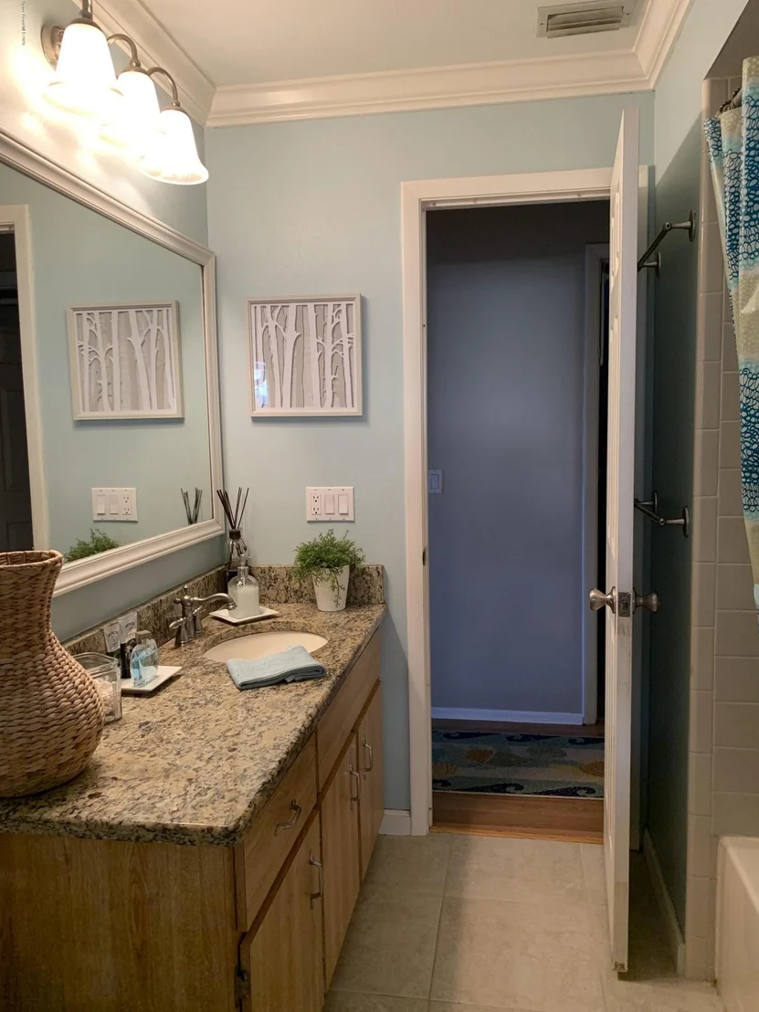 Photo of 2235 Hickory Drive