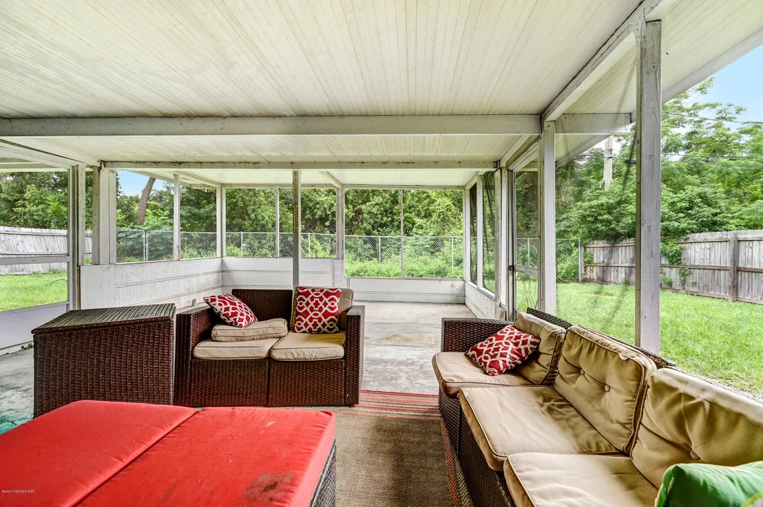 Photo of 2558 Lorna Drive
