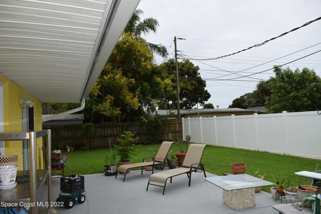 Photo of 2395 Lakeview Drive
