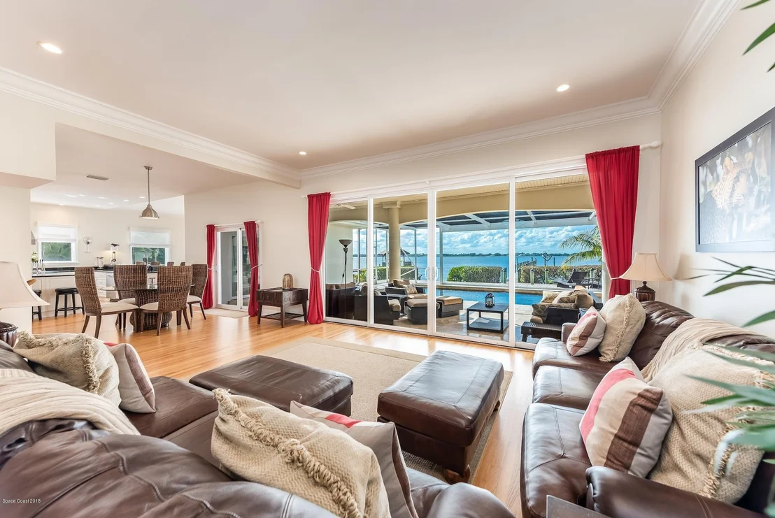 Photo of 538 Lanternback Island Drive