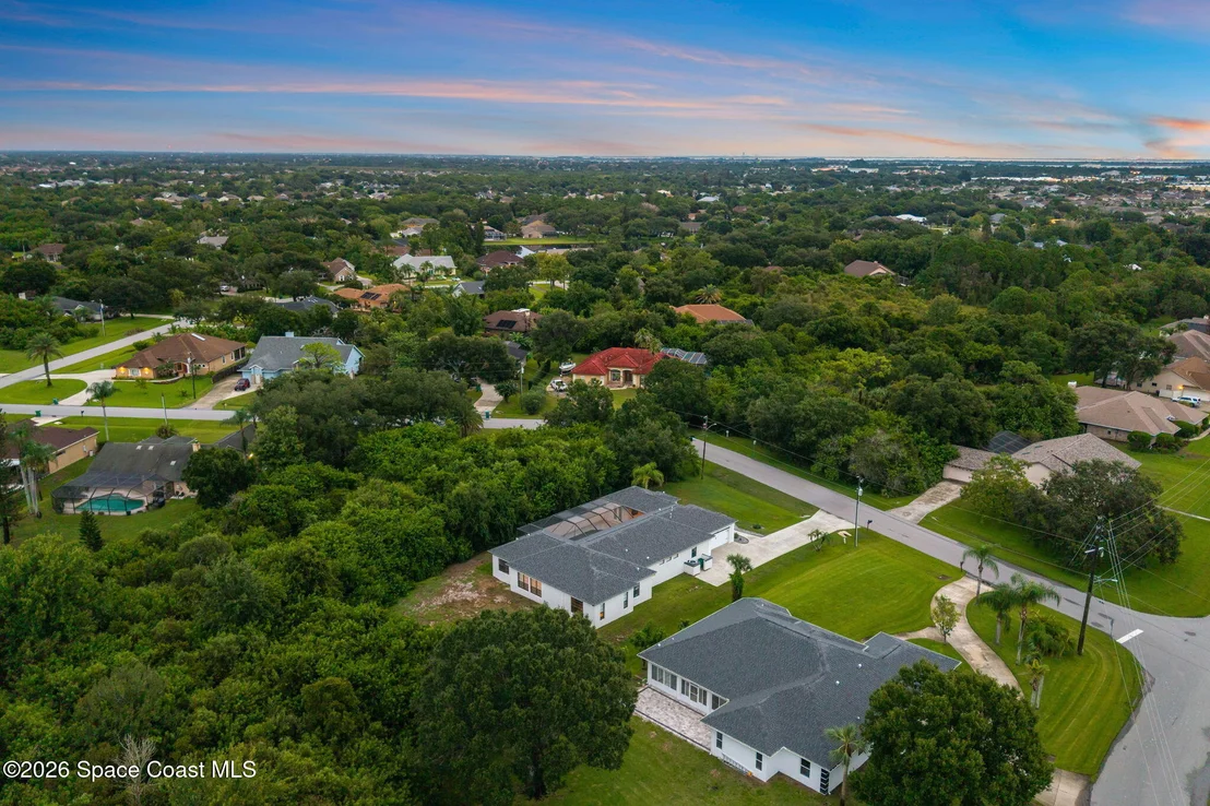 Photo of 4508 Canard Road
