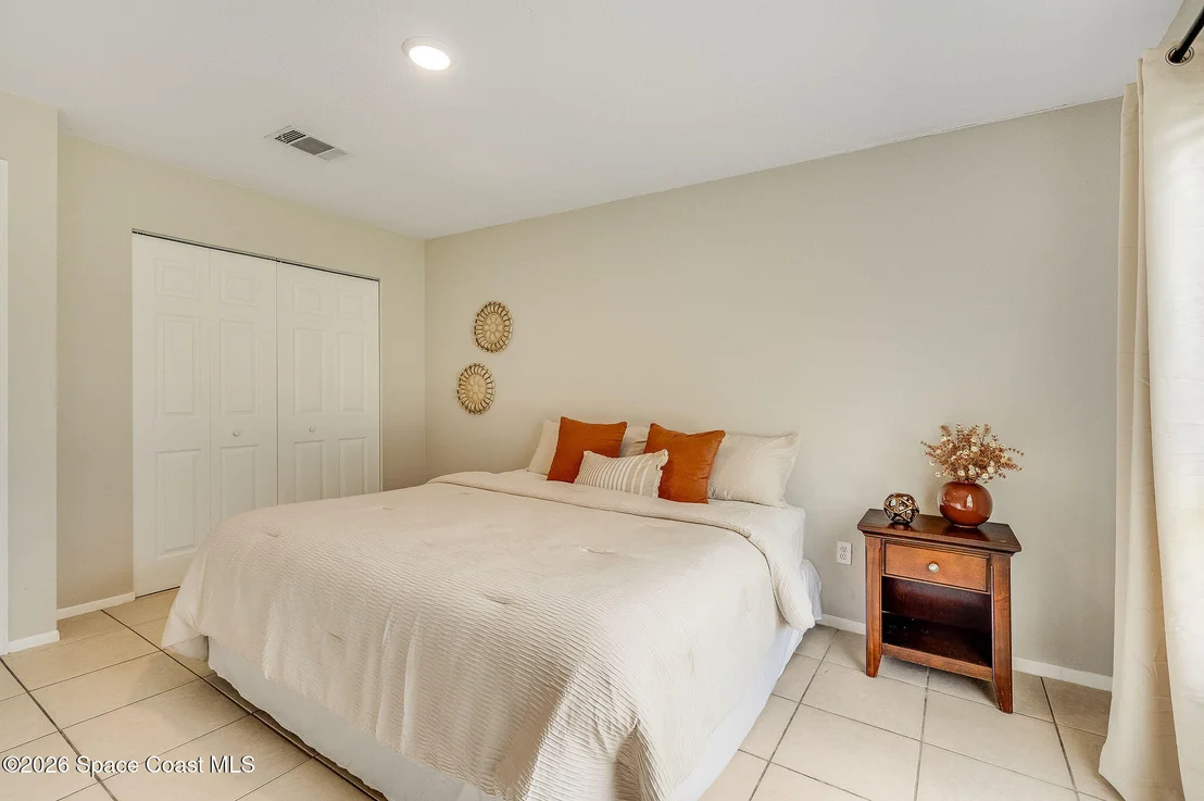 Photo of 730 Azure Avenue NE