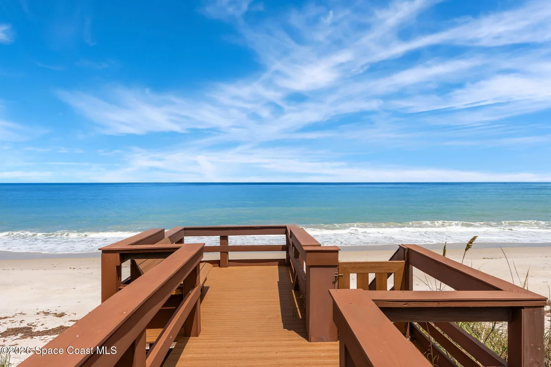 Photo of 680 Ocean Road