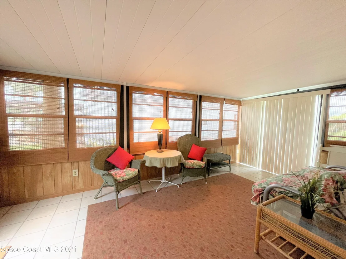 Photo of 735 Barefoot Boulevard