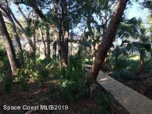Photo of 831 Mandarin Drive NE