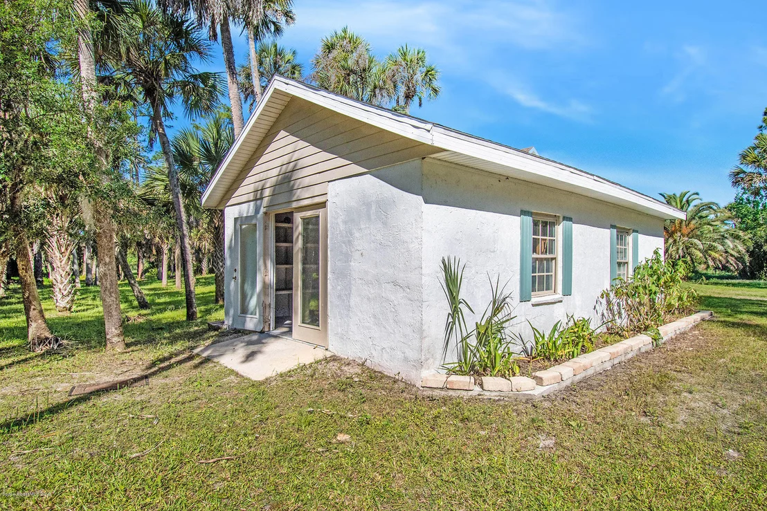 Photo of 6095 State Road 46 Highway