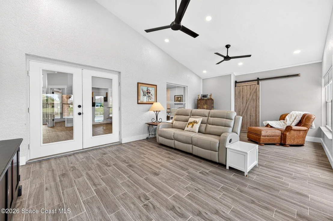 Photo of 2453 Addington Circle