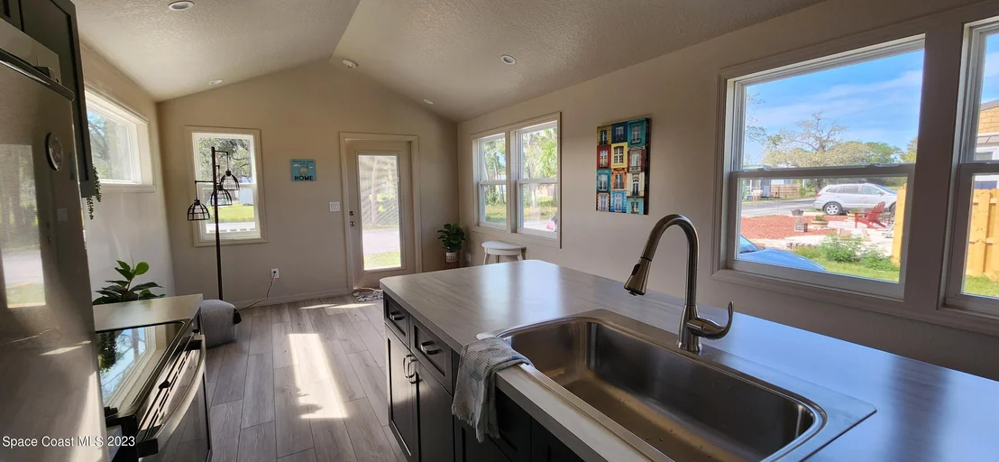 Photo of 215 Flamingo Drive