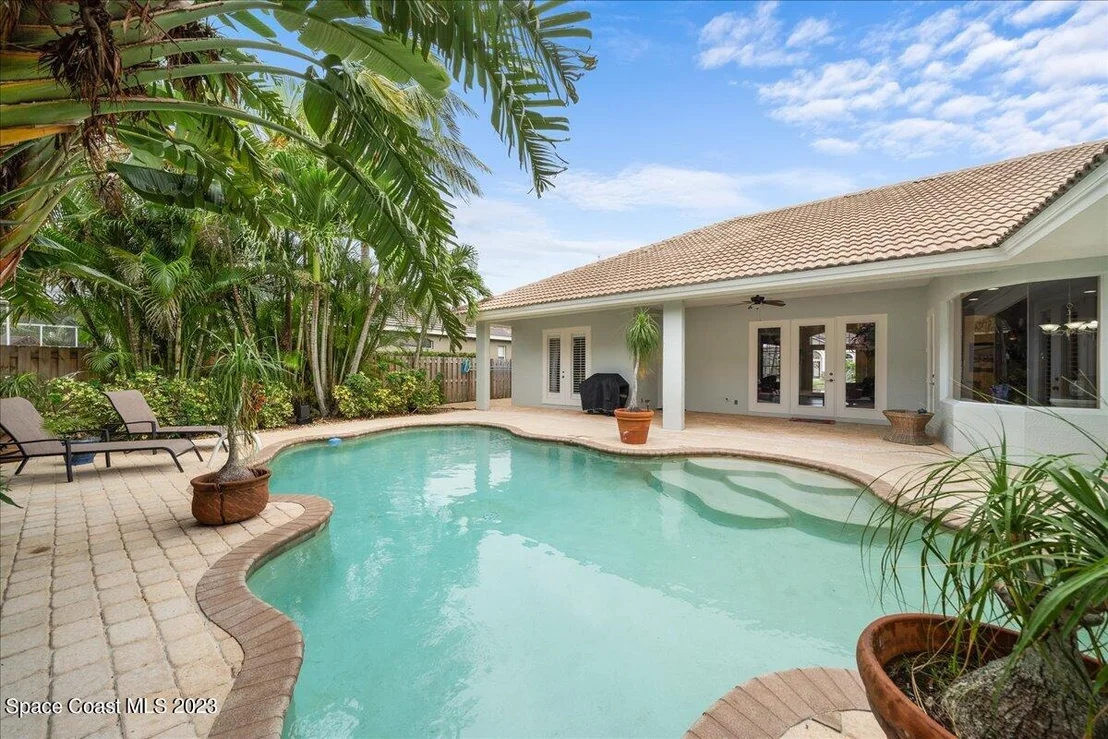 Photo of 373 Flanders Drive