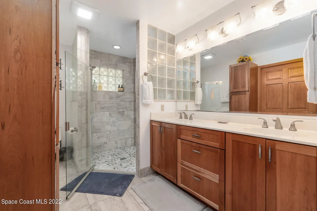 Photo of 3385 Kent Drive