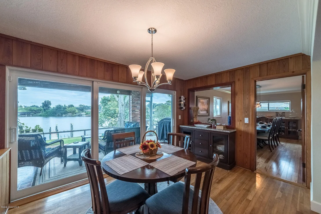 Photo of 1131 Rivermont Drive