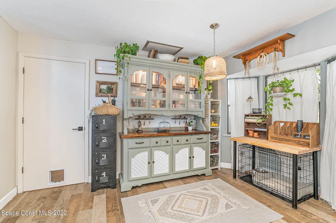 Photo of 142 11th (Eleventh) Avenue