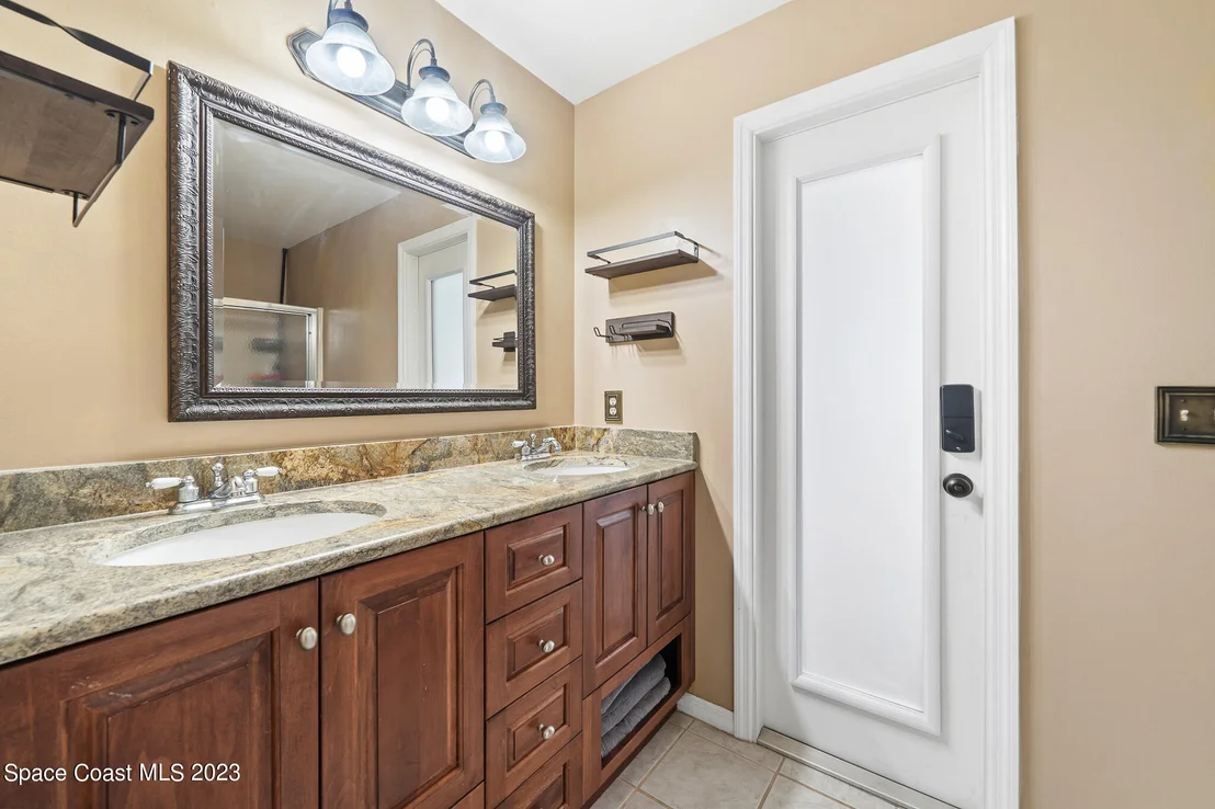Photo of 917 Pine Baugh Street