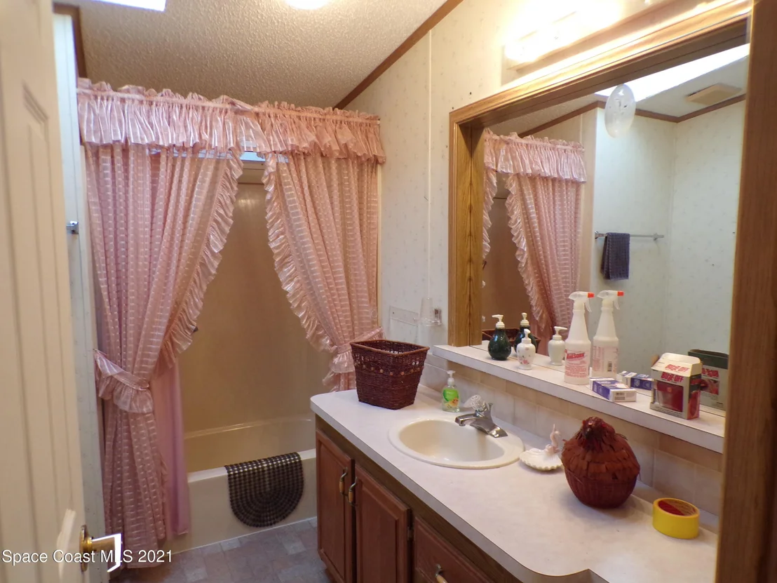 Photo of 1017 Dracena Drive