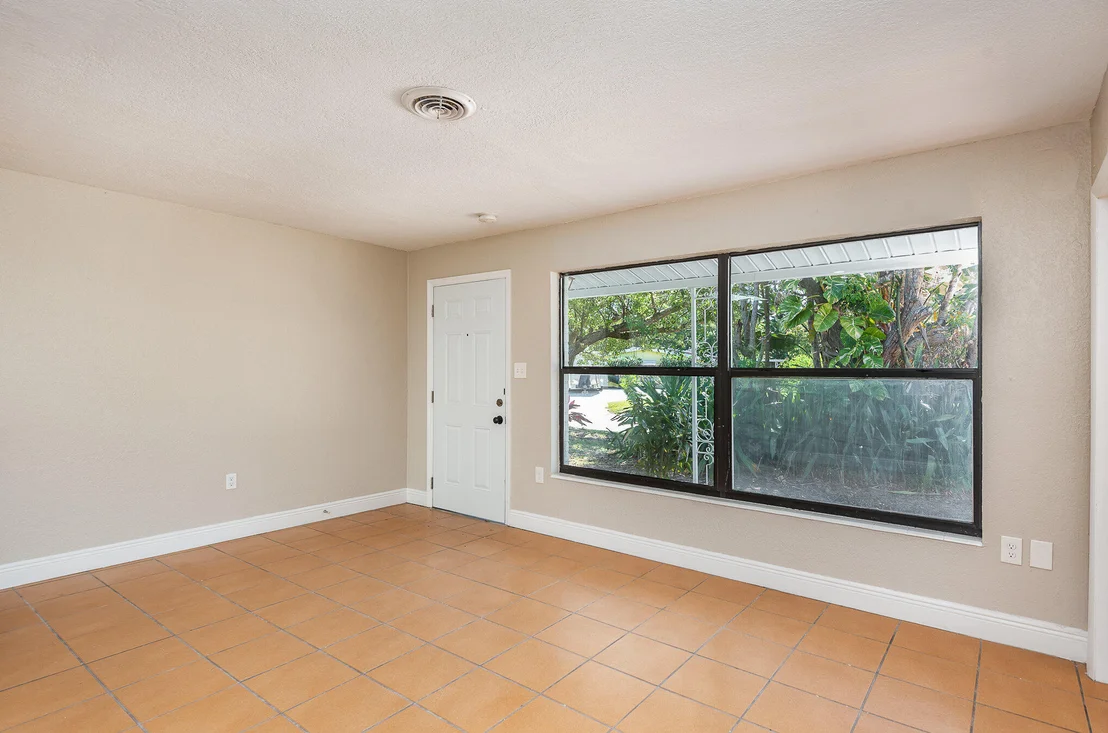 Photo of 1561 Arnold Drive