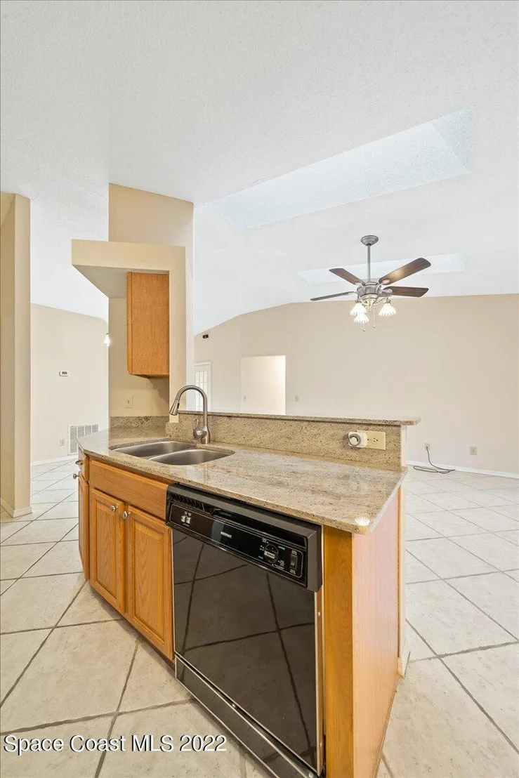 Photo of 958 Tamarind Circle