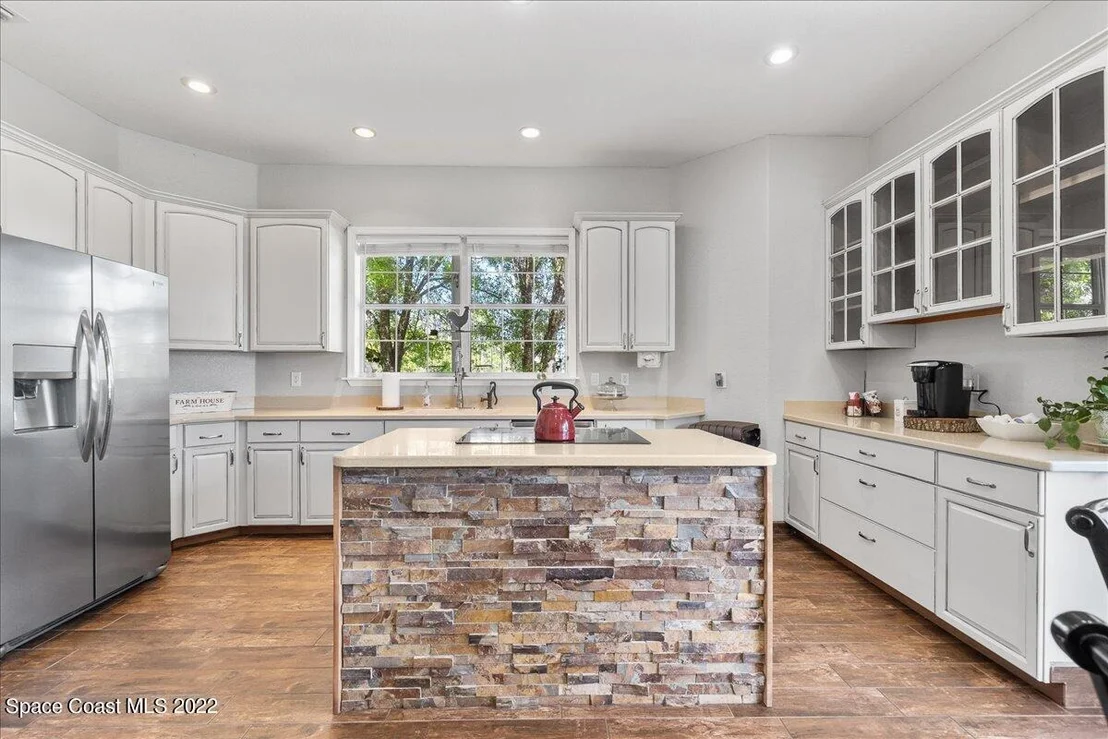 Photo of 4450 Rayburn Road