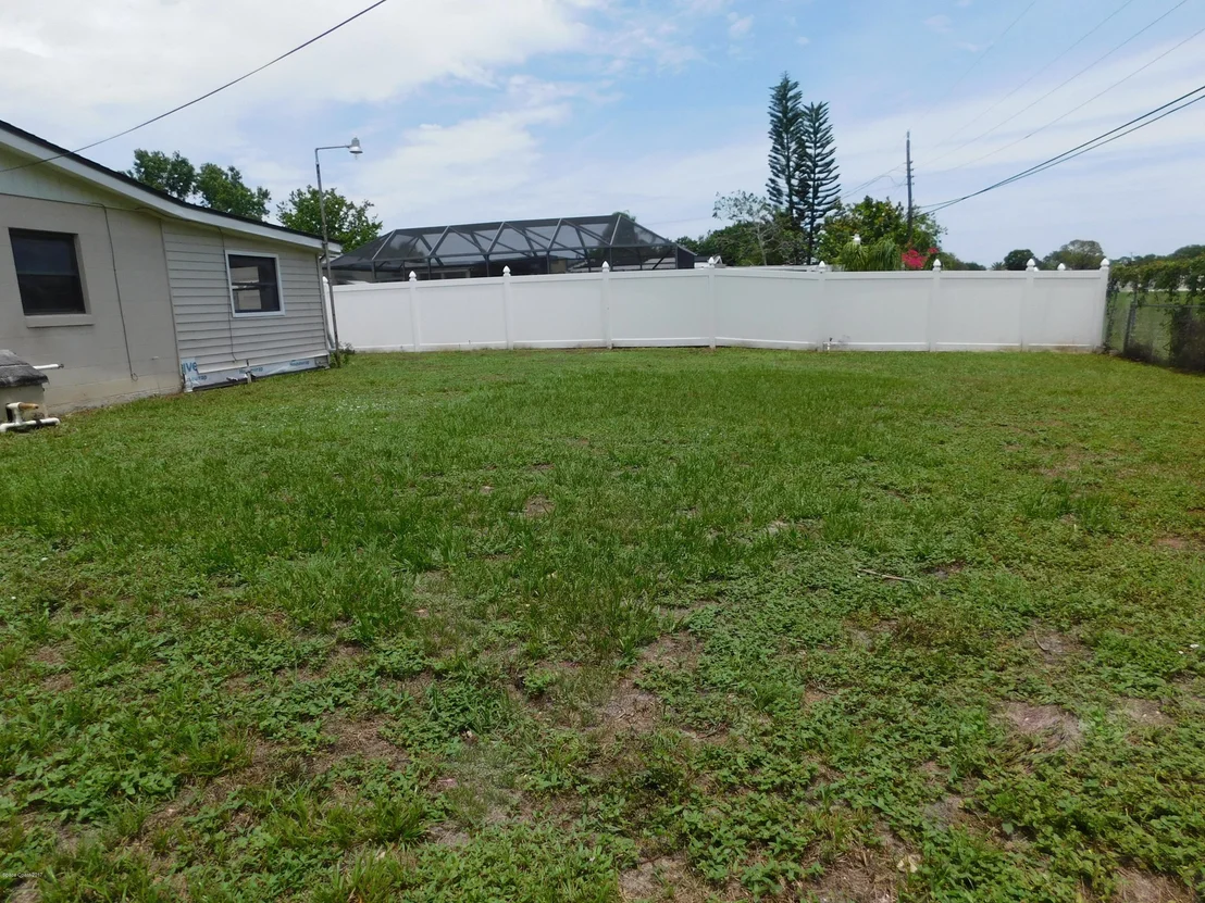Photo of 729 Teak Drive