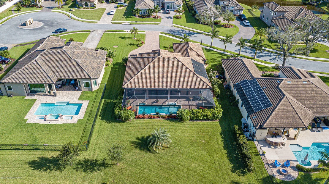 Photo of 824 Lorenza Place