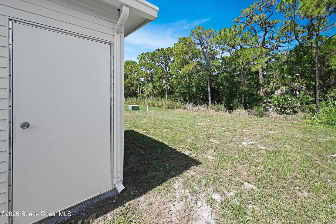 Photo of 451 E Egret Circle