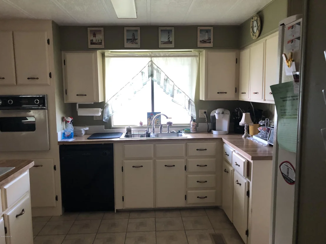 Photo of 1924 NE Coco Plum Street NE