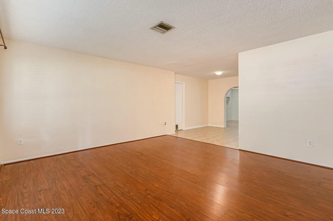 Photo of 3290 Dade Circle NE