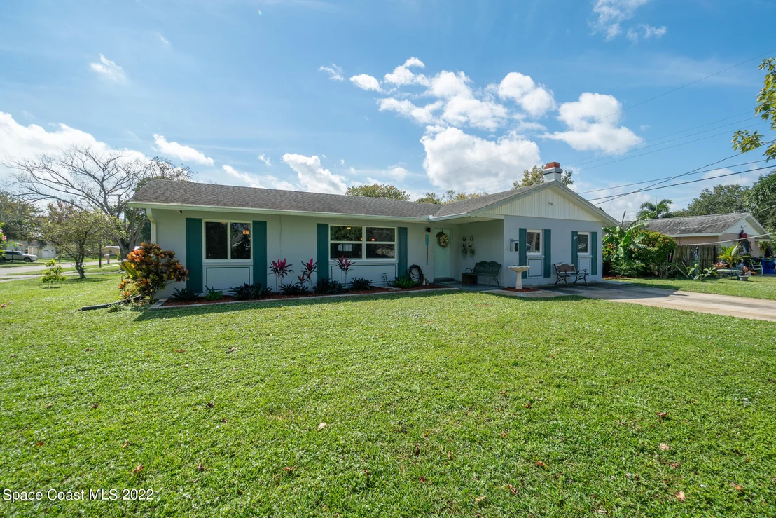 Photo of 1051 Fenway Drive