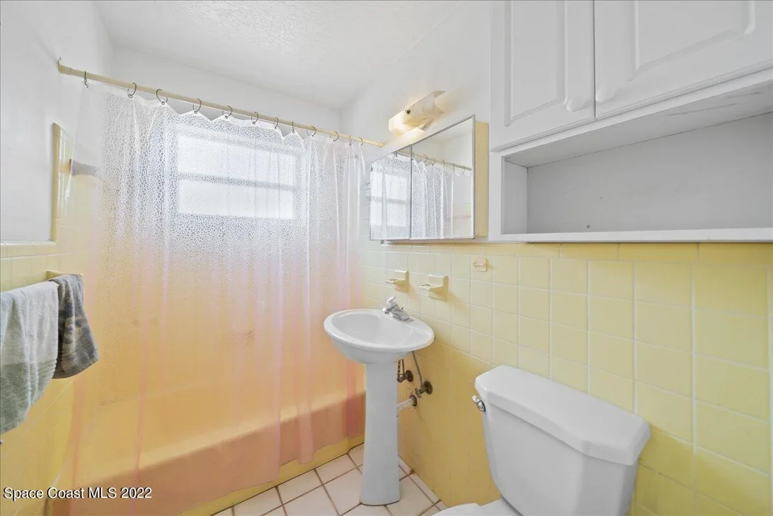 Photo of 1266 Bianca Drive NE