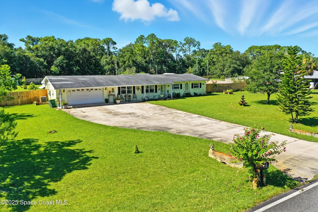 Photo of 3929 Burkholm Road